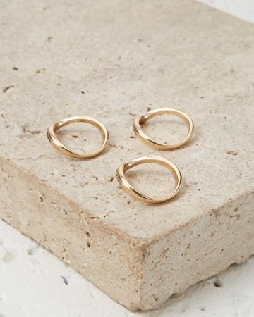Picture of Crescent Ring Set